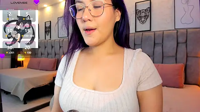 sweet--emily online show from February 12, 2025, 5:47 am