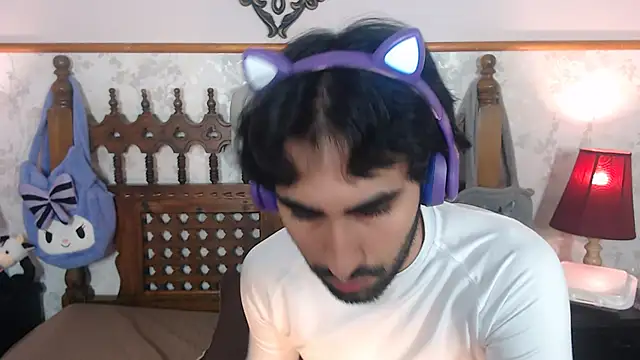 MilanZaire online show from March 15, 2025, 10:11 pm