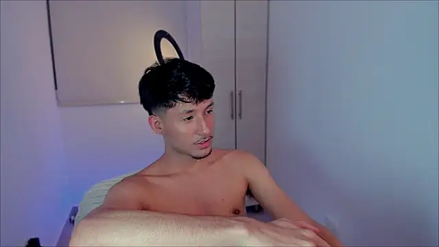 dimitri targaryen online show from December 3, 2024, 2:25 am