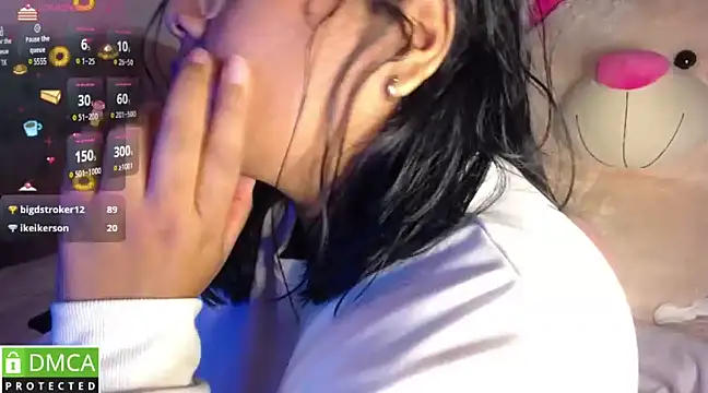 KittyHot20 online show from March 5, 2025, 8:10 am