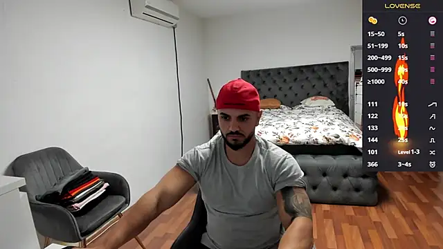 supermanboy94 online show from September 29, 2025, 6:29 am