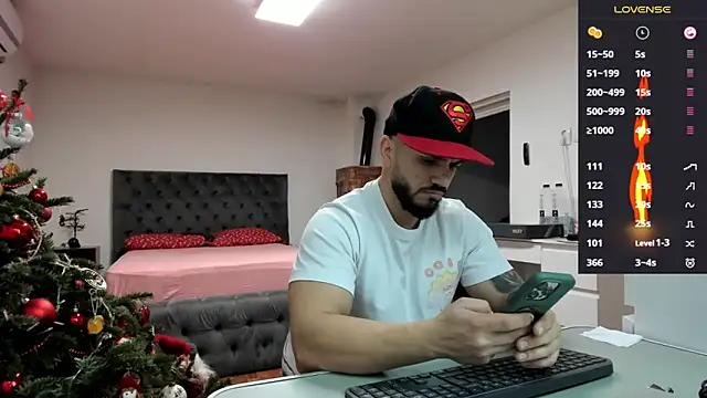 supermanboy94 online show from December 16, 2025, 7:02 am