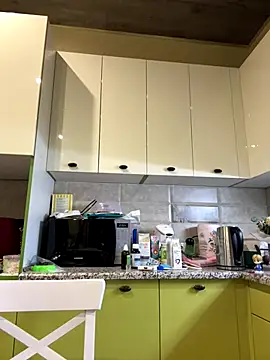 Karolina llove online show from October 17, 2025, 10:12 pm