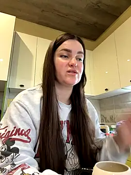 Karolina llove online show from November 1, 2025, 10:28 am