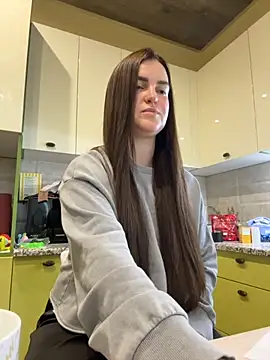 Karolina llove online show from November 6, 2025, 10:16 am