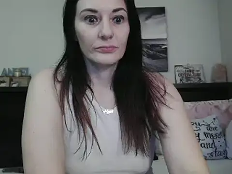 CrystalLakeXO online show from February 4, 2025, 6:04 am