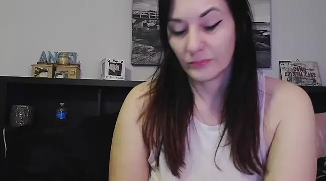 CrystalLakeXO online show from February 18, 2025, 6:59 am