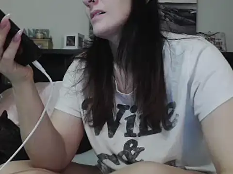 CrystalLakeXO online show from February 28, 2025, 6:10 am