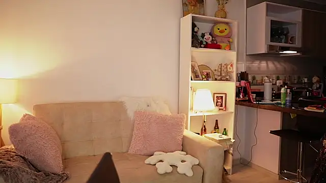 SaraParisi online show from February 22, 2026, 11:36 pm