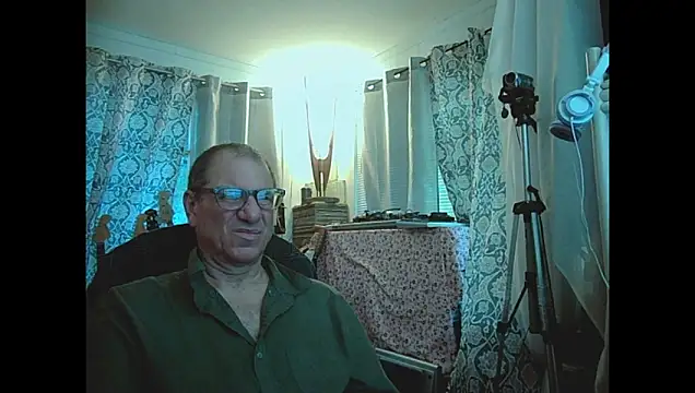 Snapshot of coryassman chatting on May 30, 2026, 1:14 am coryassman online show from May 30, 2026, 1:14 am