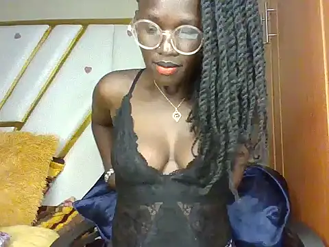 cutesmiling online show from February 9, 2025, 9:28 pm