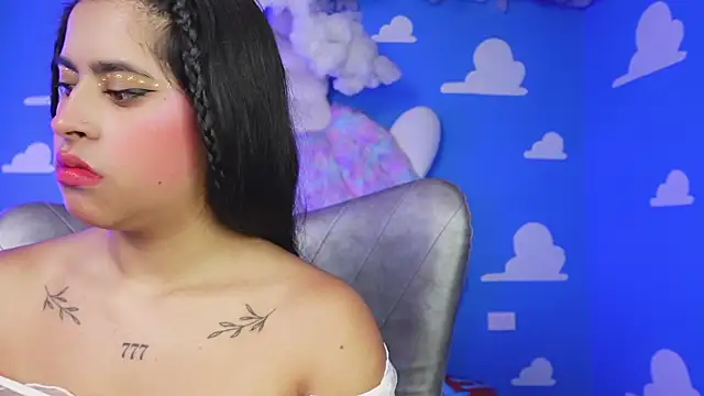 miss romyna online show from April 17, 2026, 11:02 am