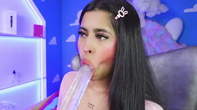 miss romyna online show from April 21, 2026, 11:05 am