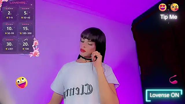 emperatrizhotwolf online show from October 16, 2025, 11:17 pm