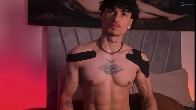 Thomas Fit1 online show from November 25, 2025, 1:27 am