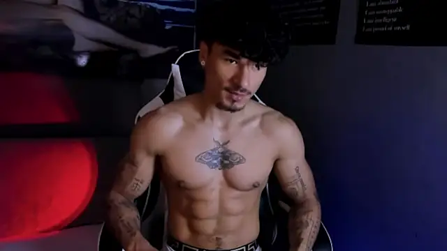 Thomas Fit1 online show from April 21, 2026, 6:55 pm