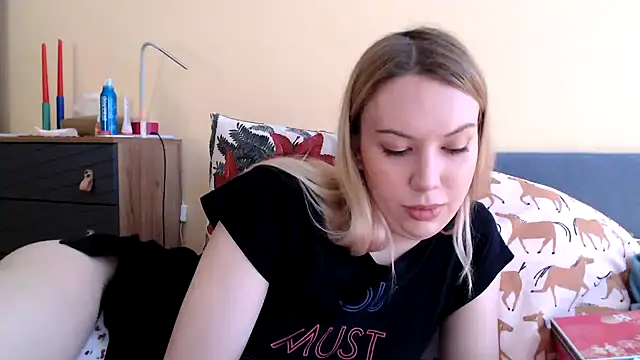 Scarlettford online show from December 20, 2024, 11:10 am