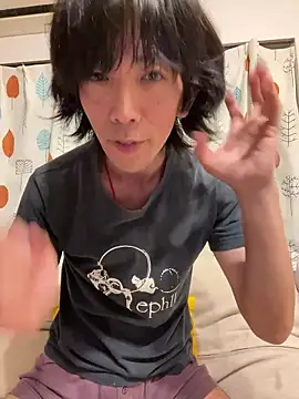 Snapshot of Katakuriko-Denpun chatting on June 21, 2026, 1:03 pm Katakuriko-Denpun online show from June 21, 2026, 1:03 pm