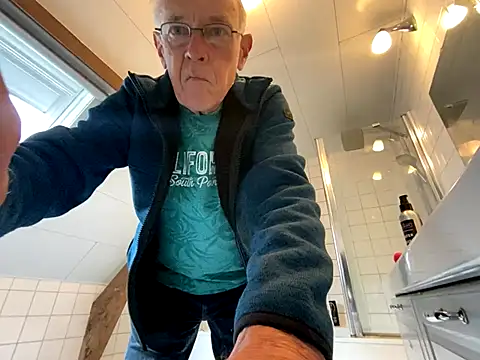 martxxxxx online show from September 13, 2025, 9:53 am