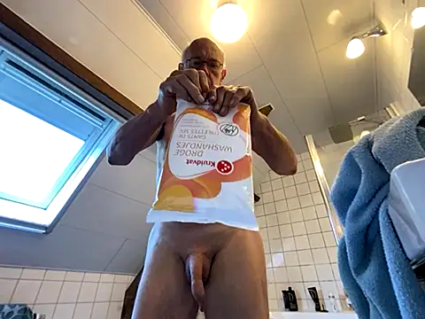 martxxxxx online show from September 25, 2025, 8:40 am