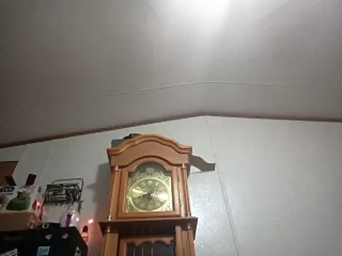 Xoc8  online show from April 20, 2026, 3:04 pm