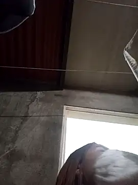 AnthonelaDuque online show from January 28, 2025, 10:56 am