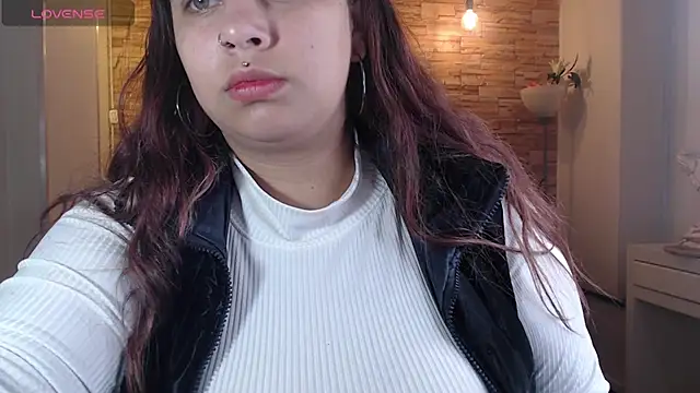 skeler lovd b  online show from February 5, 2025, 12:49 pm