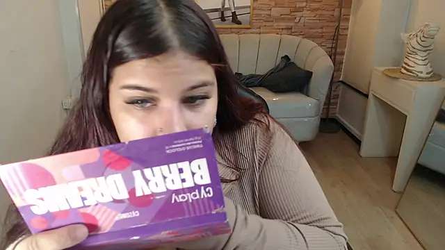 skeler lovd b  online show from September 17, 2025, 1:02 pm