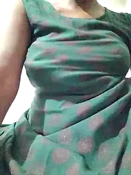 rituporna2004 online show from April 16, 2026, 12:22 am