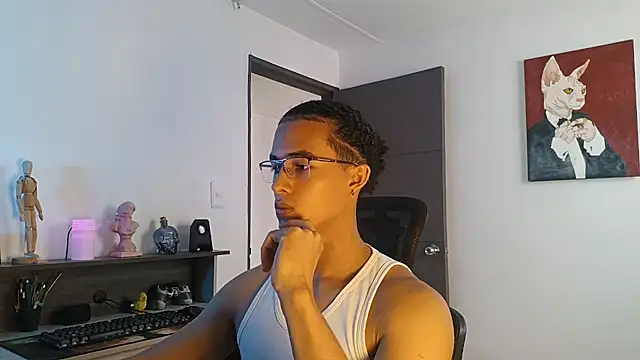 alejo x3 online show from September 25, 2025, 4:21 pm