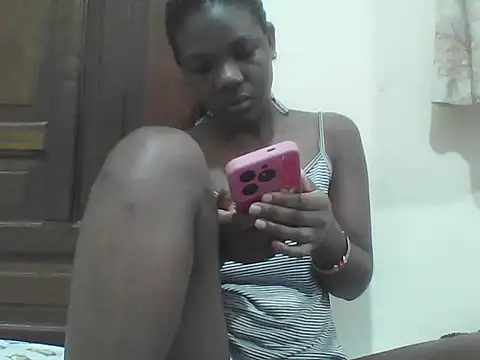 Ebony Sweetcandy online show from April 21, 2026, 6:34 pm