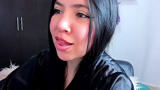 AilynRed online show from March 8, 2025, 9:40 pm