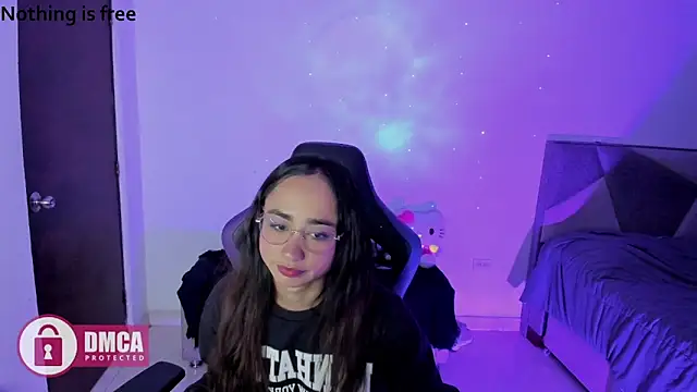 Snapshot of Alana_Pherson chatting on June 5, 2026, 3:02 am Alana Pherson online show from June 5, 2026, 3:02 am