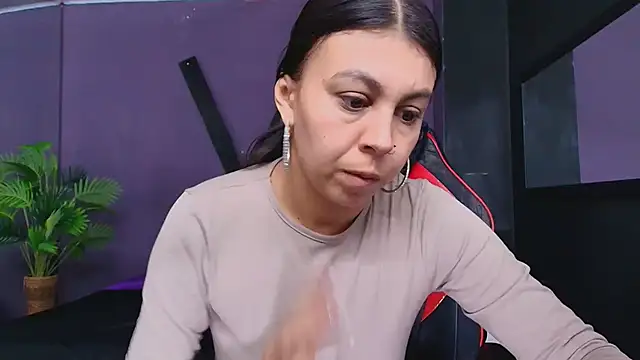 Juliet Nasty online show from October 10, 2025, 12:15 pm