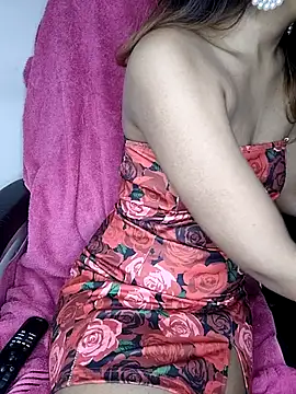 Snapshot of Leeeezzzz_roy chatting on September 8, 2025, 5:23 pm Leeeezzzz roy online show from September 8, 2025, 5:23 pm