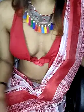 Snapshot of Leeeezzzz_roy chatting on November 23, 2025, 7:57 pm Leeeezzzz roy online show from November 23, 2025, 7:57 pm