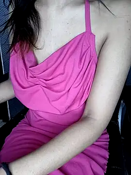 Leeeezzzz roy online show from July 6, 2026, 7:27 pm