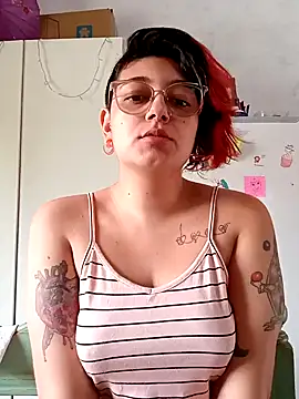 ConeNella online show from January 1, 2025, 3:24 pm