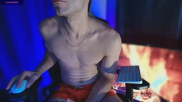 sexyboycolombi4 online show from July 11, 2026, 3:26 pm
