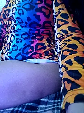 Snapshot of Noraa5 chatting on December 14, 2025, 1:22 am Noraa5 online show from December 14, 2025, 1:22 am