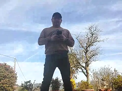 Snapshot of Jose_HotLatino chatting on February 23, 2026, 2:58 pm Jose HotLatino online show from February 23, 2026, 2:58 pm