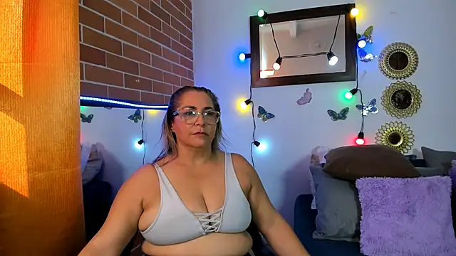 maja hills online show from February 22, 2025, 8:42 pm