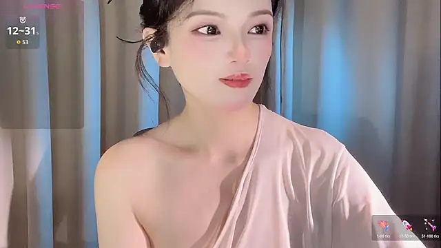 --xixi-- online show from April 21, 2026, 2:45 pm