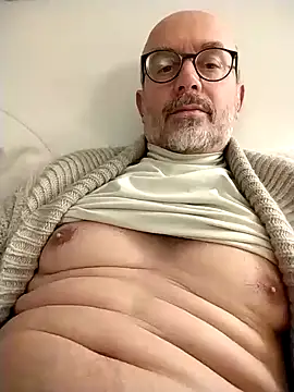 MadProfessor online show from December 12, 2024, 7:04 pm