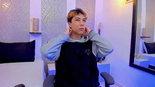 Nikolay Gregori online show from January 8, 2025, 4:02 am