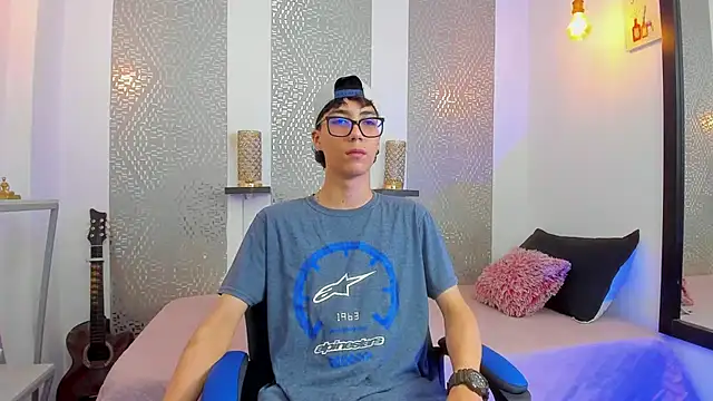 Nikolay Gregori online show from February 10, 2025, 4:30 am