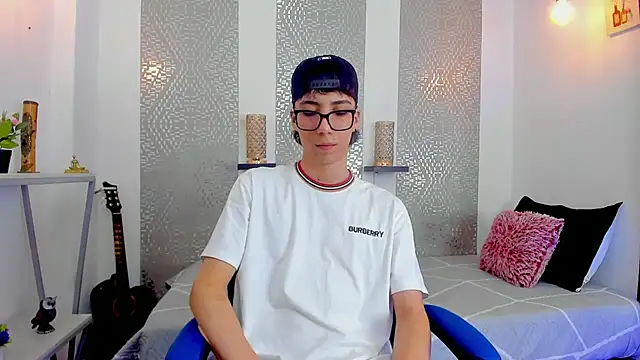 Nikolay Gregori online show from March 9, 2025, 4:27 am