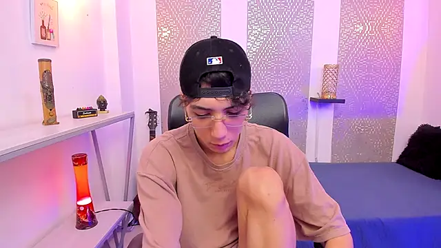 Nikolay Gregori online show from November 24, 2025, 4:23 am