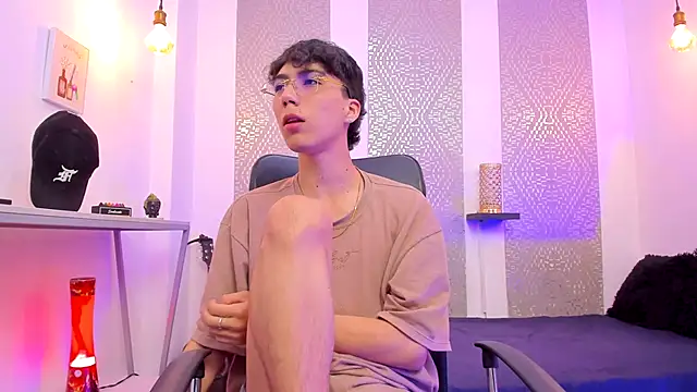 Nikolay Gregori online show from November 26, 2025, 4:24 am