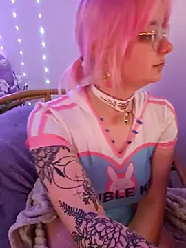 LaskaLeRoomba online show from March 22, 2025, 5:52 pm